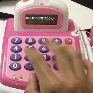 Meet your Posher, Chloe